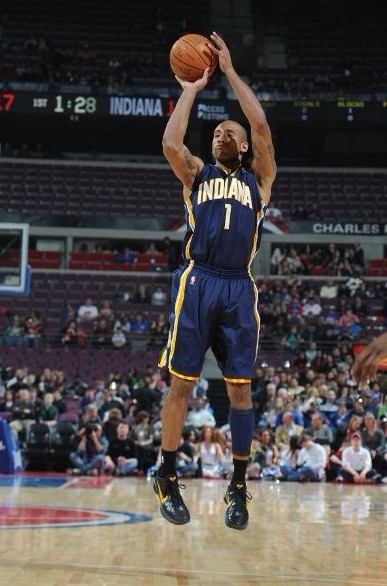 西的比赛中 西的比赛中