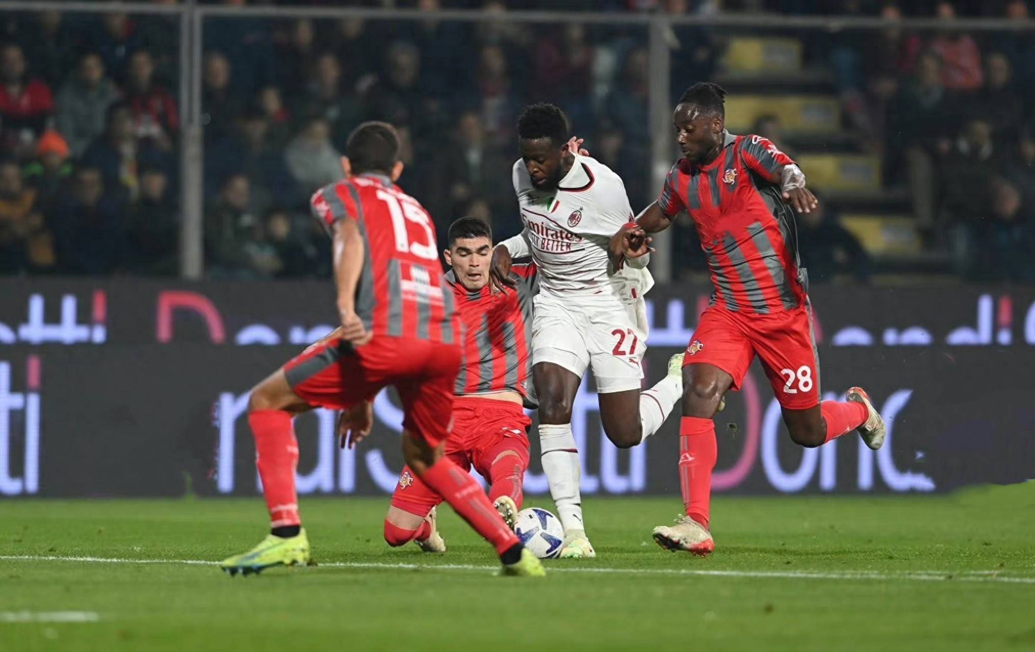 证了他在球 证了他在球