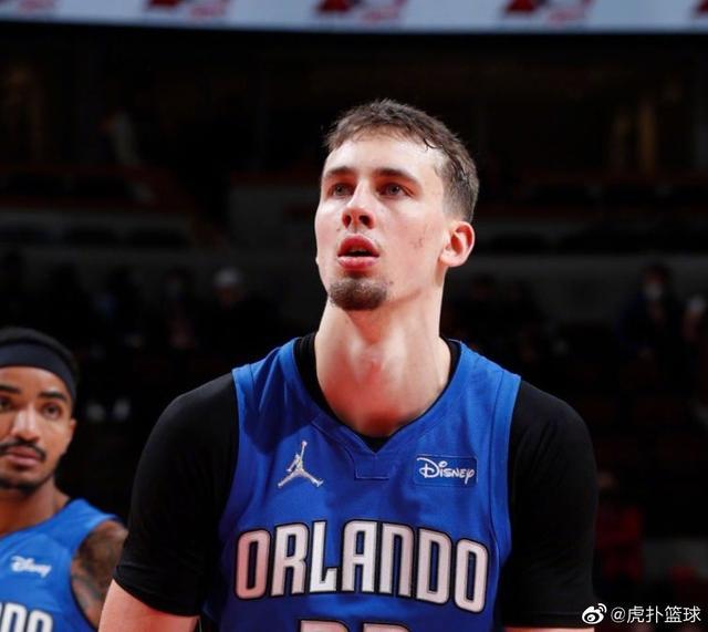 表现进行深 表现进行深