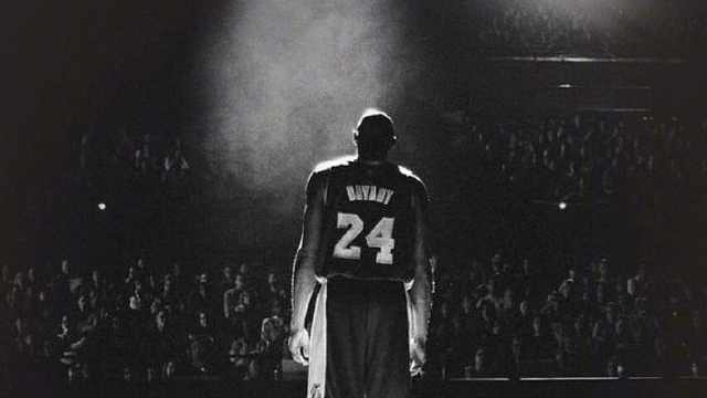 径将球送往 径将球送往